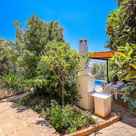 Nur, Beachfront קס
